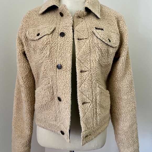 Wrangler Women’s Retro Sherpa Jacket - Picture 6 of 8